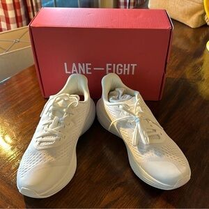 Nwt in box Lane- Eight sneakers. Relay Trainer. Men or women's. 1101. Size 10